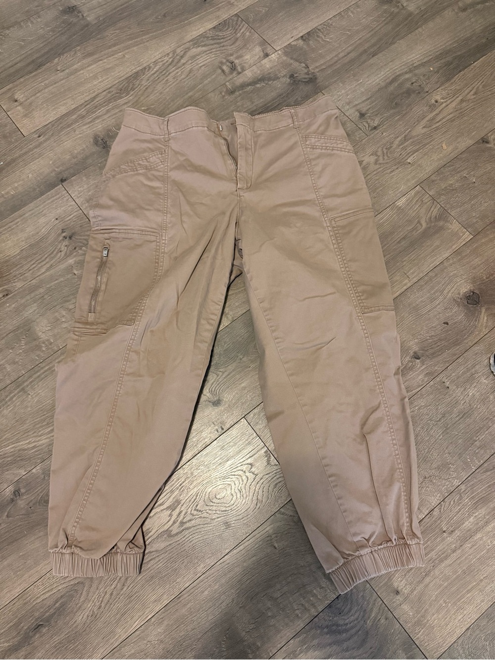 GAP Downtown Jogger Pants in Light Taupe size XL